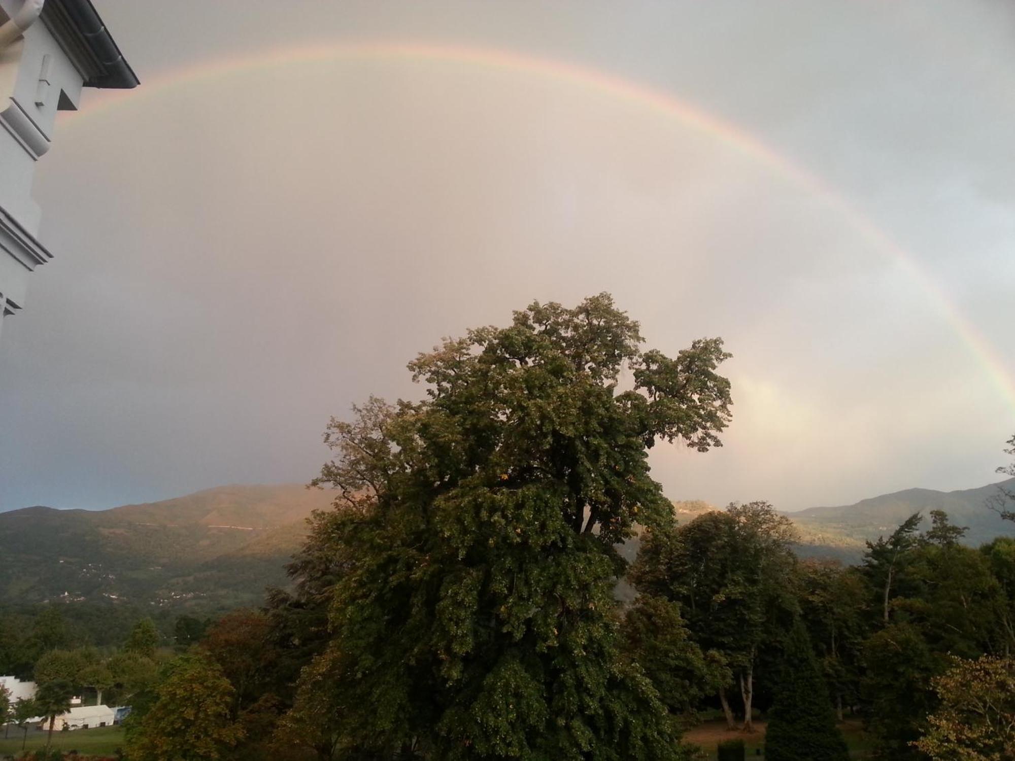 Le Balcon Du Parc, Entre Lourdes Et Gavarnie Argeles-Gazost ภายนอก รูปภาพ